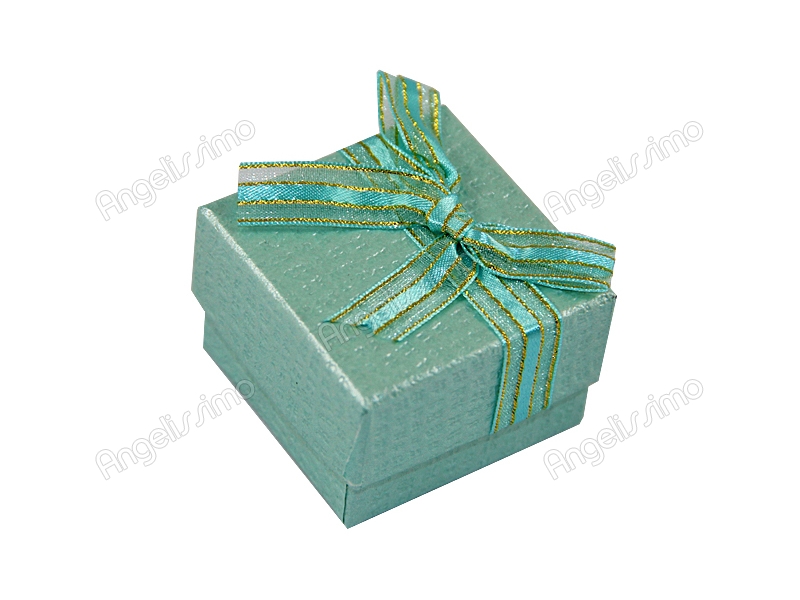  Подарочная коробка голубого цвета