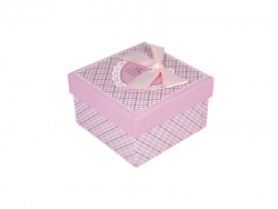 Подарочная коробка розового цвета с бантом средняя