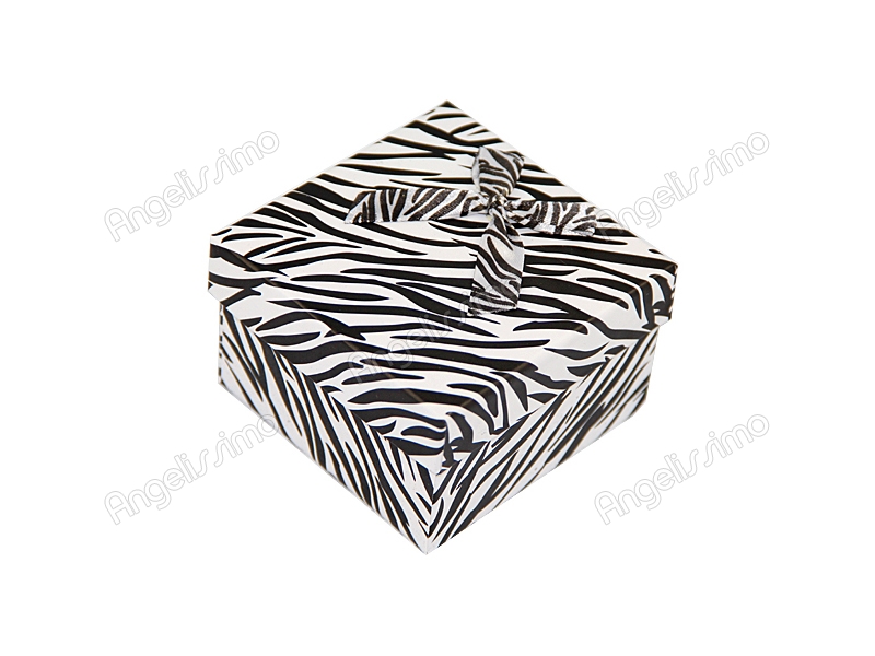  Подарочная коробка черно-белого цвета